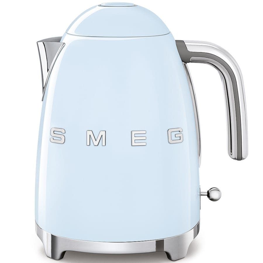 50's Retro Style Aesthetic 7 Cup Kettle Pastel Blue | SMEG