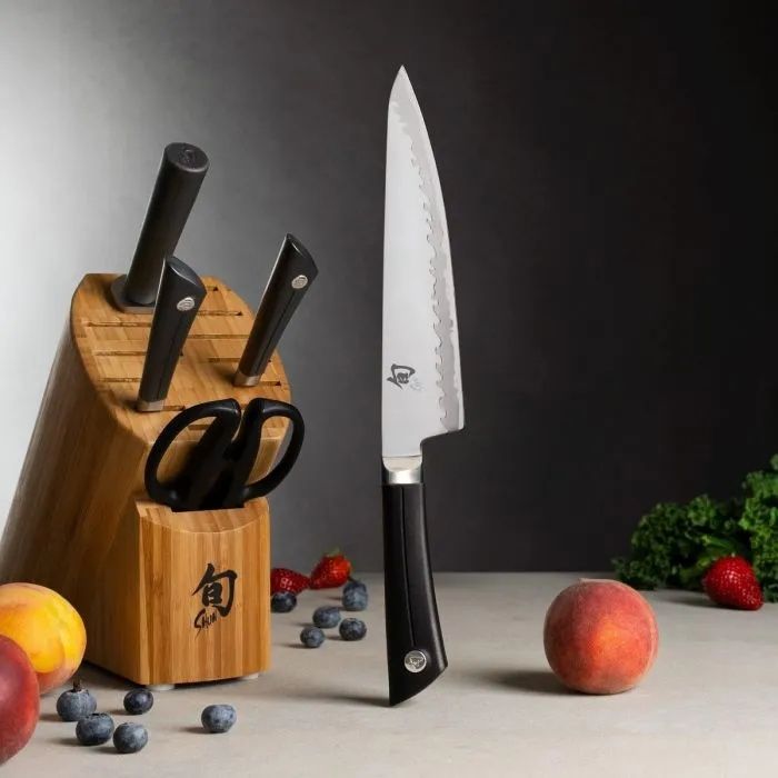Sora 6 Pc Basic Block Set: Paring 3.5", Utility 6", Chef's 8", Combination Honing Steel 9", Herb Shears and 13-Slot Bamboo Block.