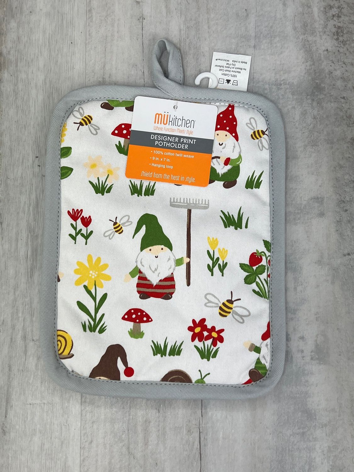 Chambray Mini Mitt - Garnet | MU Kitchen