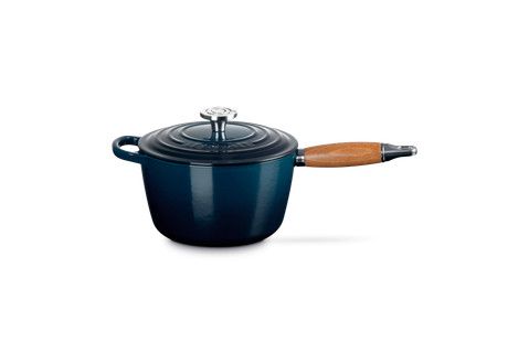 Signature Saucepan with Wood Handle - Nuit 2.25 qt. | Le Creuset