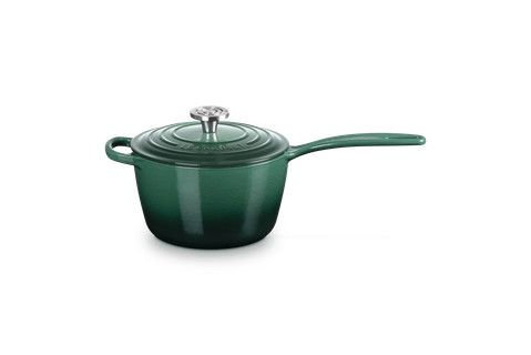 Signature Saucepan - Artichaut 2.25 qt. | Le Creuset