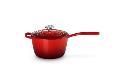 Signature Saucepan - Cerise 2.25 qt. | Le Creuset