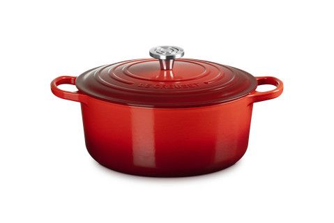 Signature Round Dutch Oven - Cerise 7.25 qt. | Le Creuset