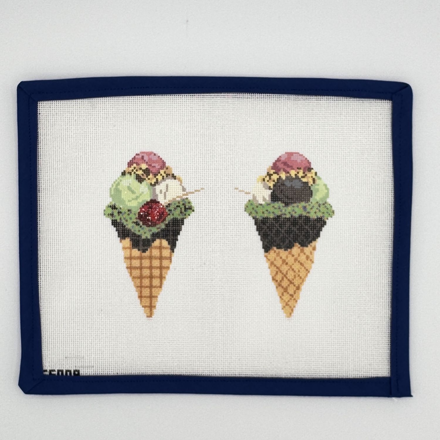 Sundae Cone 2-Sided