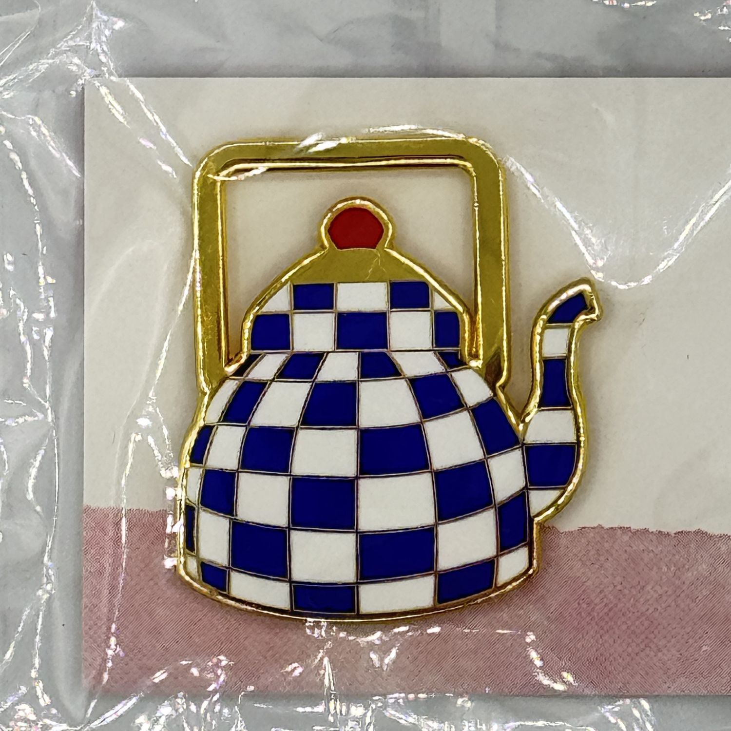 Blue Checked Teapot Needleminder
