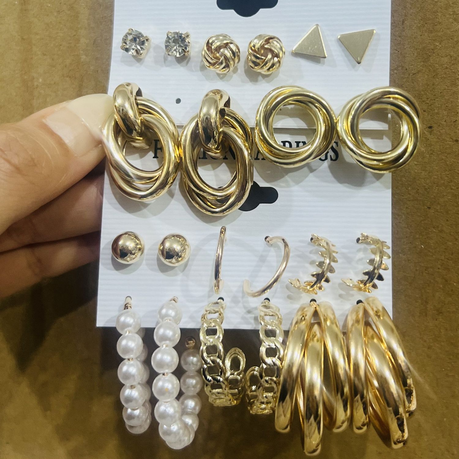 Hot Sale Vintage Gold Geometric Women Earrings Suit Fashion Pearl Round Earrings Earrings Earring Set
