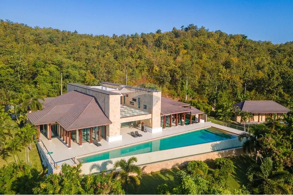 Luxury Pool Villa Cha-Am Phetchaburi | 9 Bed Golf Estate Home
