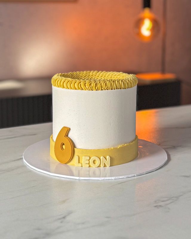 Tort Wegański Mango-Marakuja