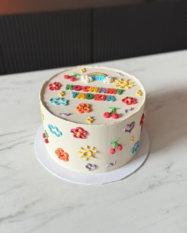 Tort Wegański Kolorowe lato