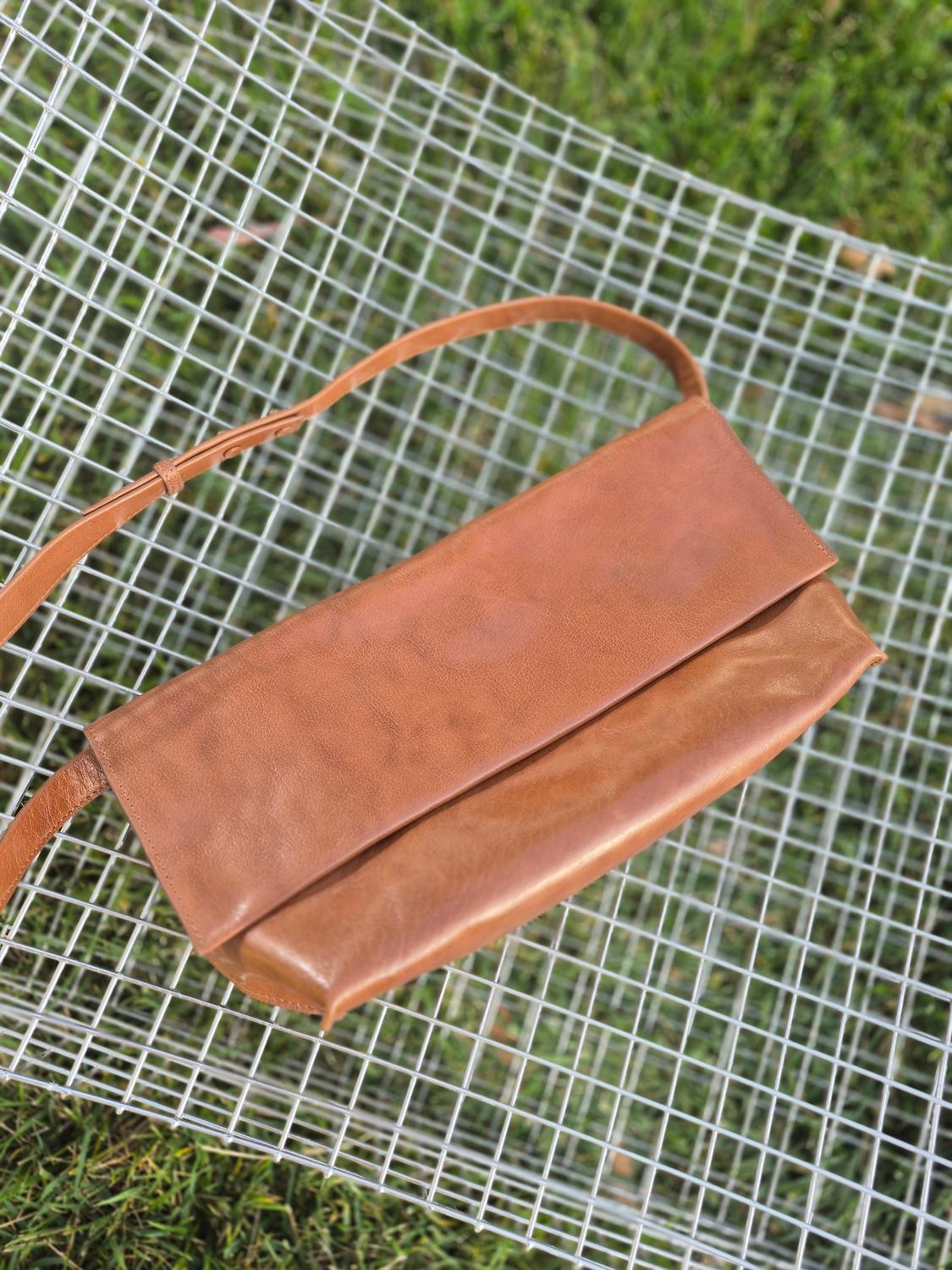 BEA MOMBAERS C-BAG | Tumbled Leather | COGNAC