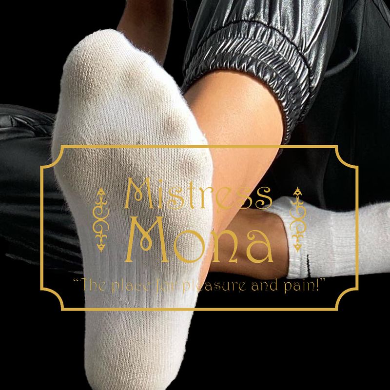 Mona&#39;s Unwashed Socks