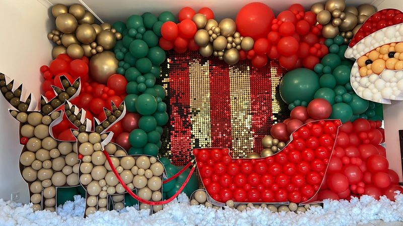 ​Festive Christmas Balloon Backdrop