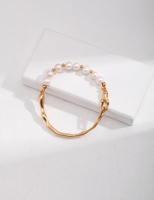 Timeless Elegance Pearl Bracelet