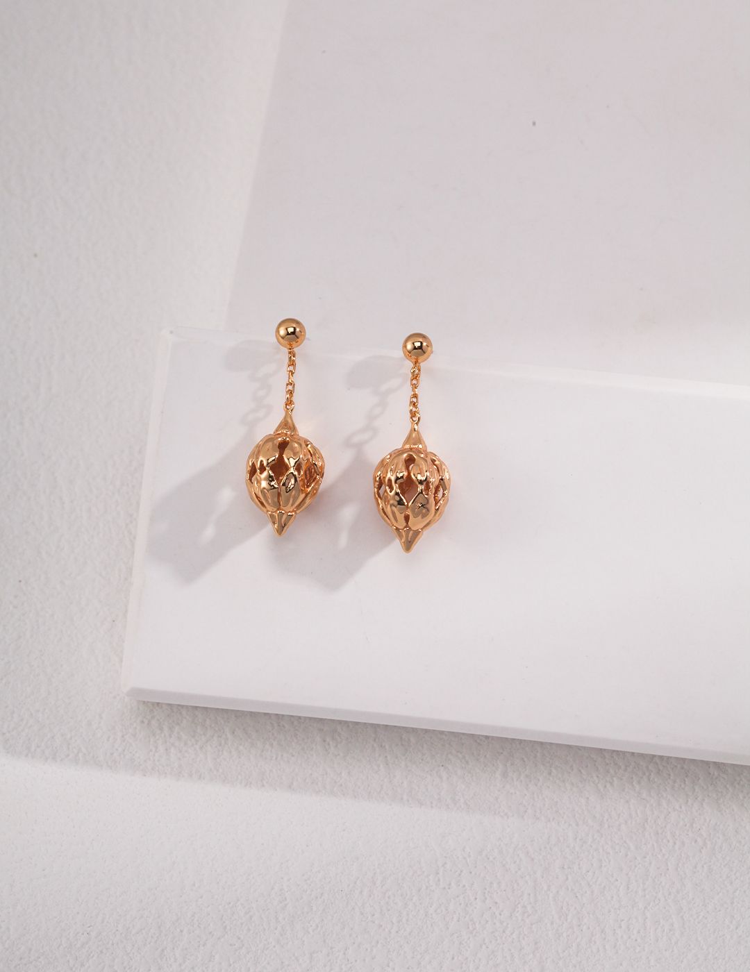 Floral Harmony Pearl Earrings