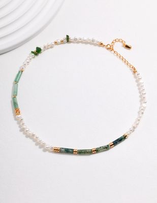 Verdant Grace Pearl Necklace