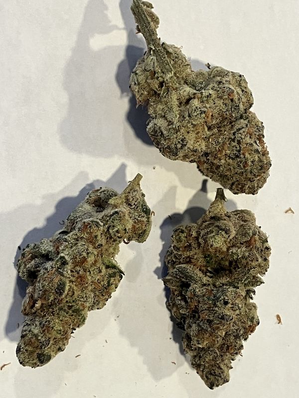 Flower- Berry Pound Cake