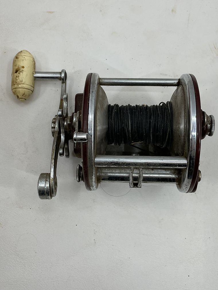 Vintage Penn Peer No 209 Fishing Reel