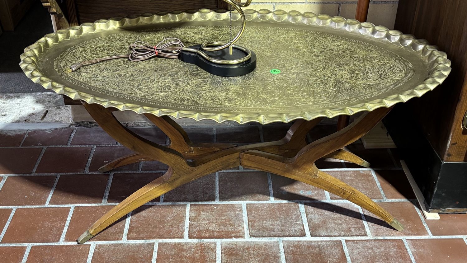 Mid-Century Moroccan-Style Oval Brass Tray Coffee Spider-Leg Table  41" x 27" x 17"