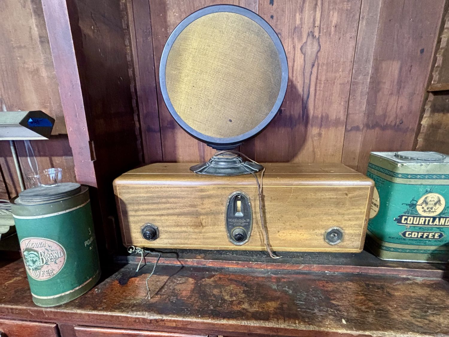 Tube Radio R C A Radiola 18 with Speaker CA 1920s - Works!