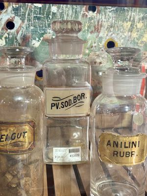 1890s Apothecary Bottle with Stopper 4.5" x 12" x 4.5" - PV. Sod. Bor.