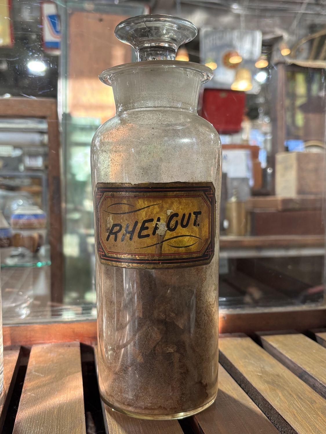 Vintage Apothecary Jar with Stopper - RHEI GUT