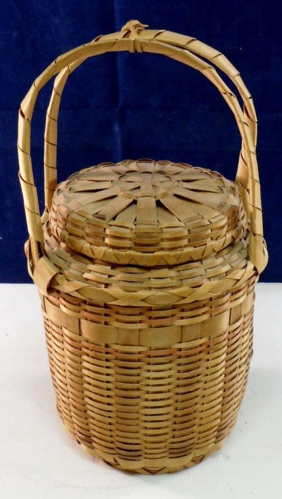 Vintage Woven Market Basket with Lid