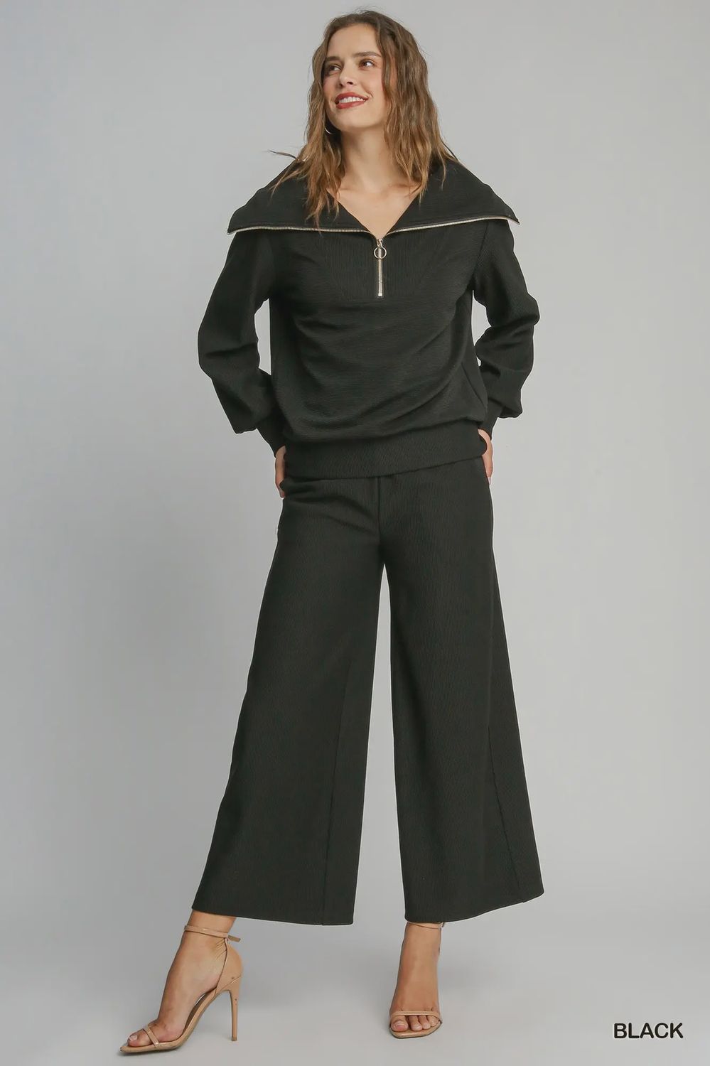 Cropped Pants, Color: Black, Size: Small