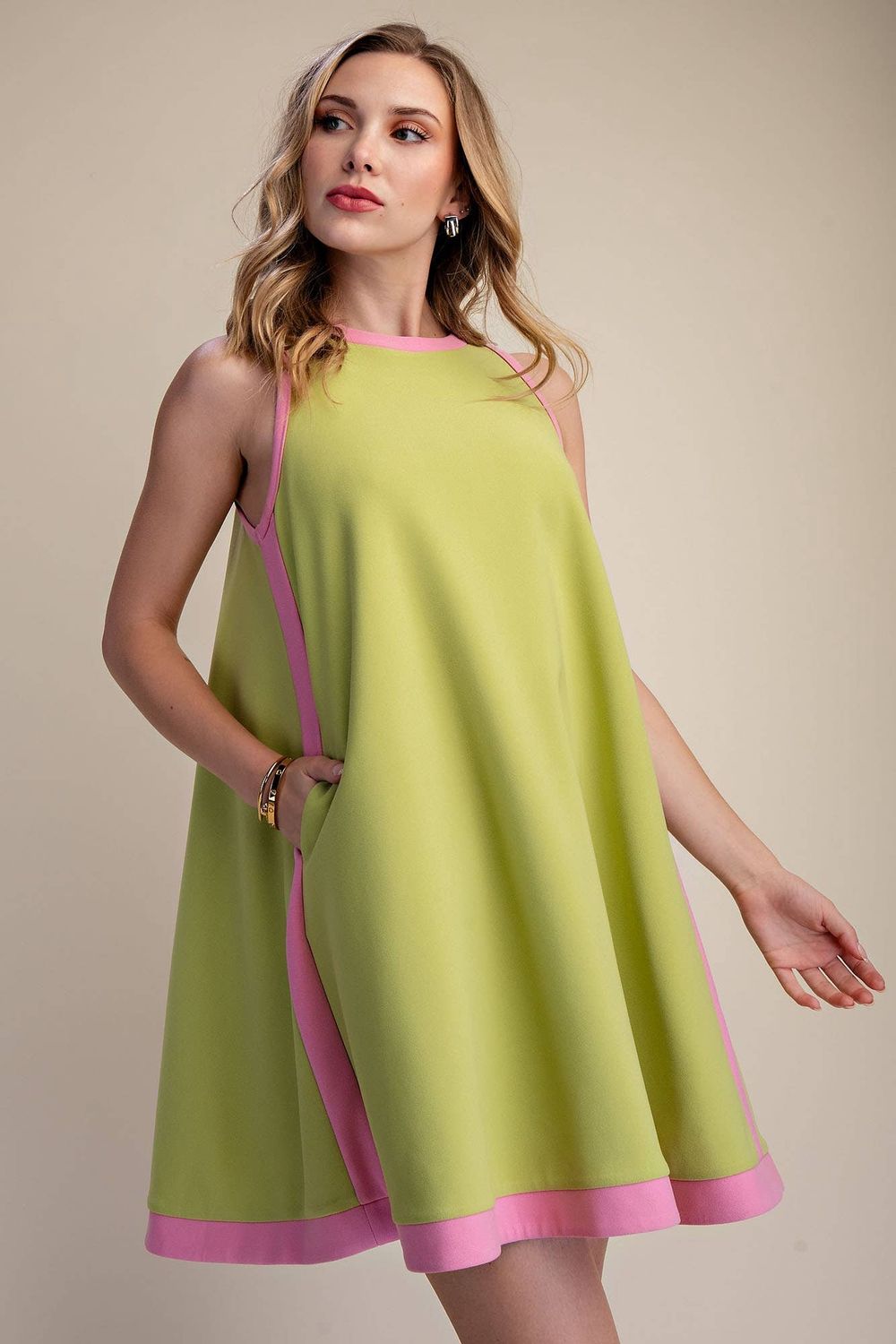 Sleeveless Mini Dress / Hem Contrast, Color: Lime, Size: S