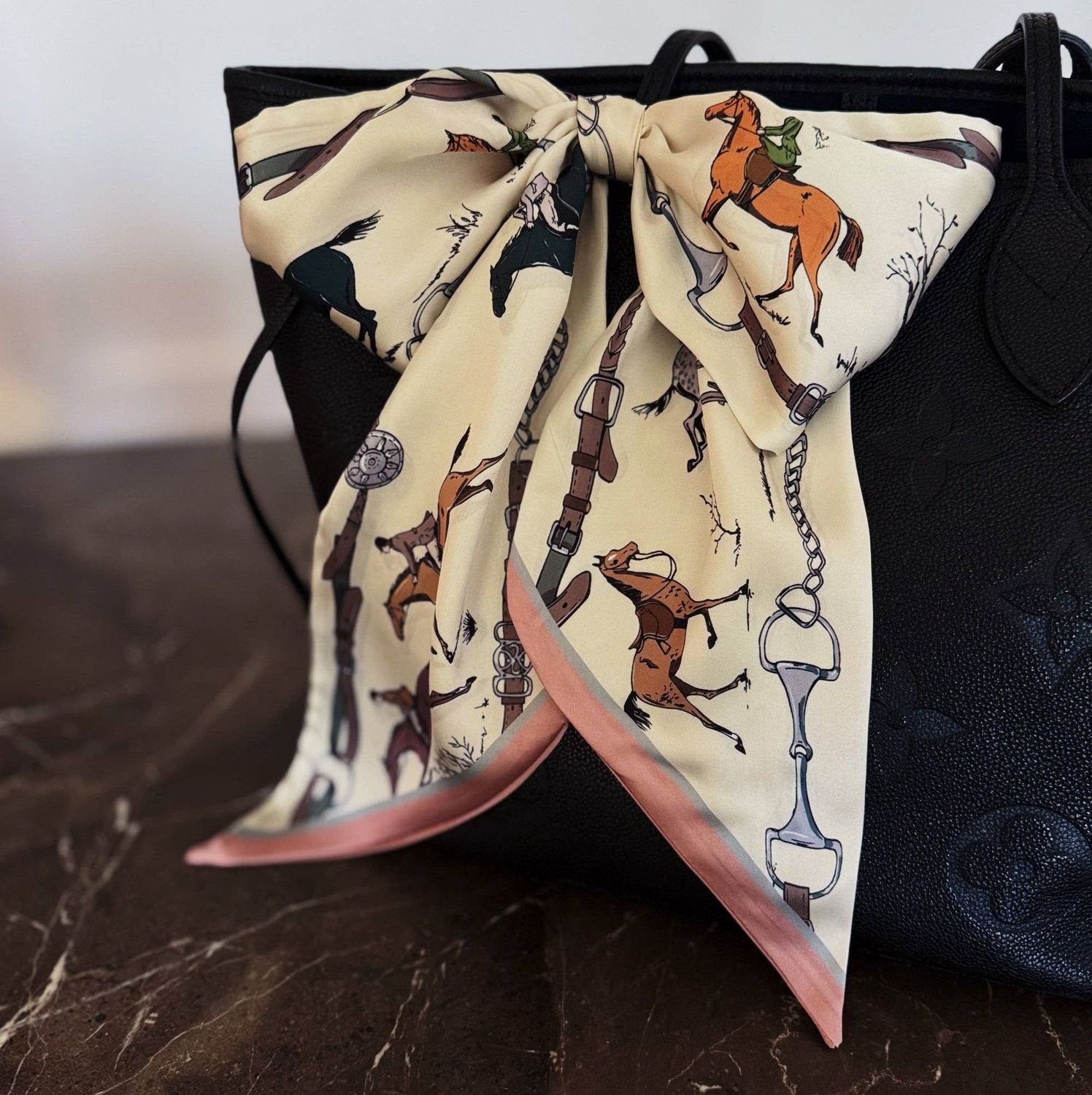 Heritage Equestrian Jumbo Twilly Scarf – Horse &amp; Bridle Print