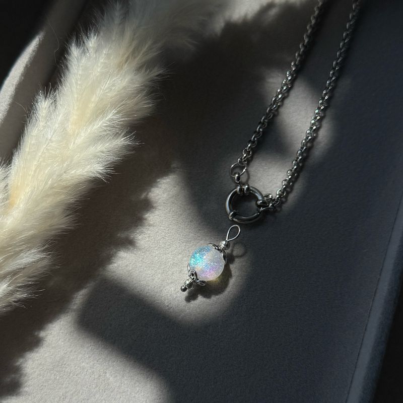 Stardust Drop – Glitzerperlen-Anhänger irisierend | Wasserfest & hypoallergen | Silber