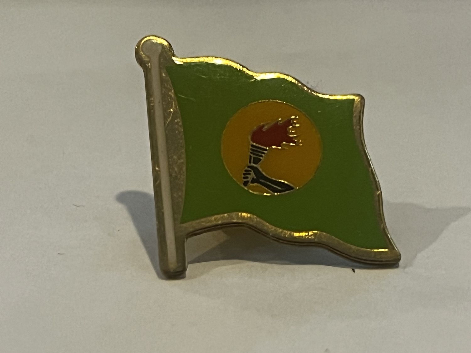 Zaire Pin