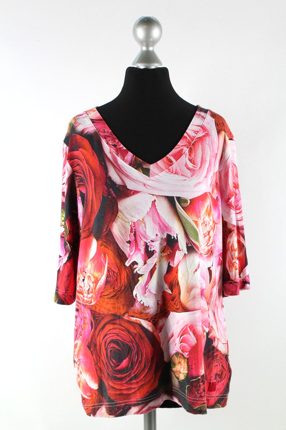 Eva &amp; Claudi T-Shirts Gr.XL bund Blumen Viskose Top Zustand