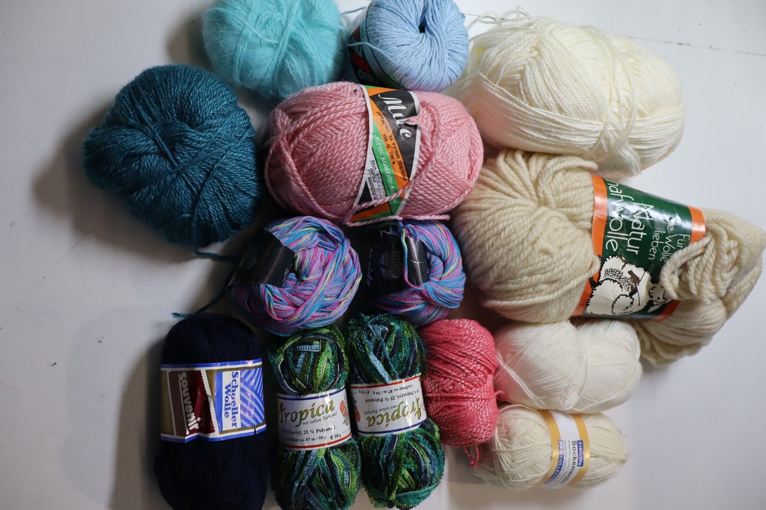 1kg Wollpaket verschiedene Materialien Wolle Wollreste siehe Bild Top Zustand