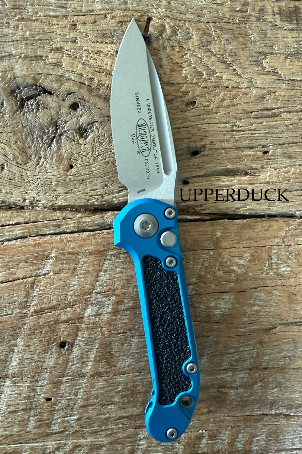 Microtech L.U.D.T. GEN III Auto Folder Stonewash Standard Edge Blue Handle 3M Grips 1135-10BL