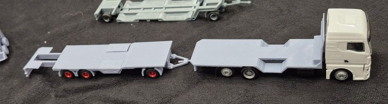 Landmaschinentransporter