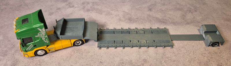 Auflieger 1 achsig teleskopierbar Bundespolizei