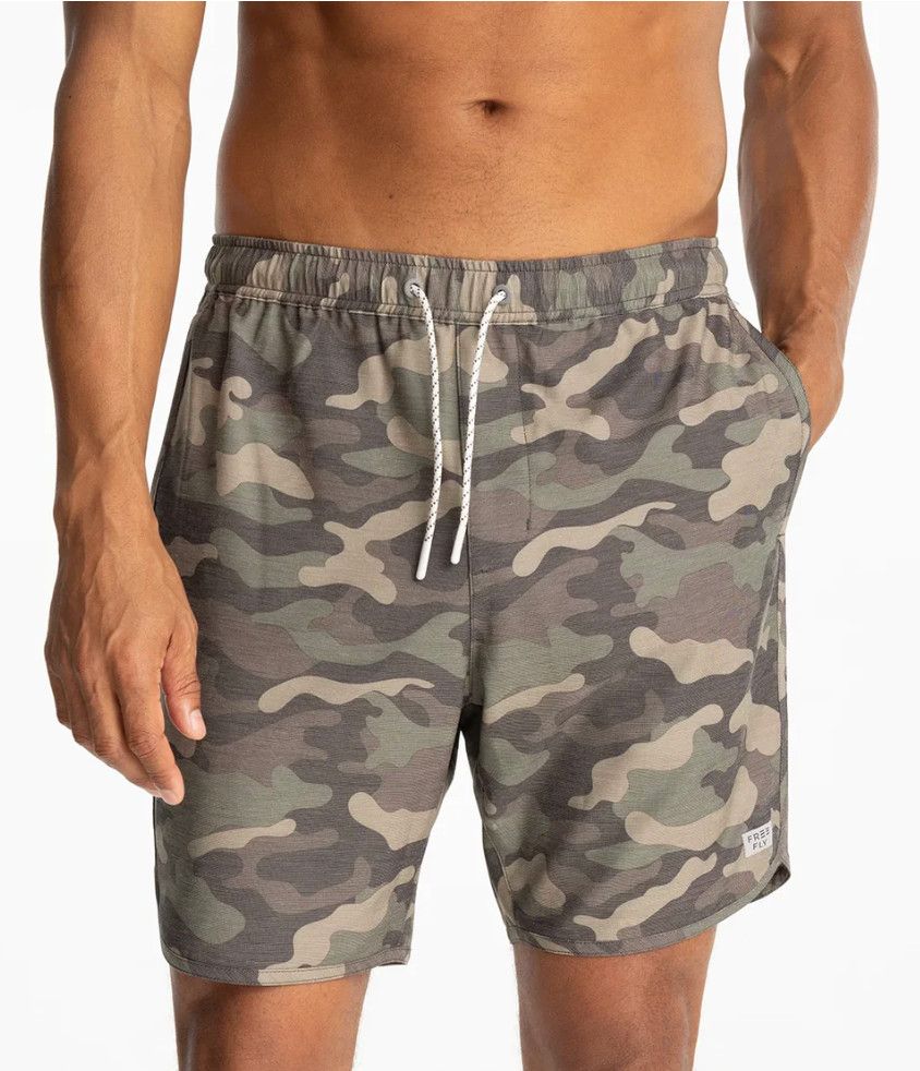 Men&#39;s Reverb Short Woodland Camo Print, Size: Medium