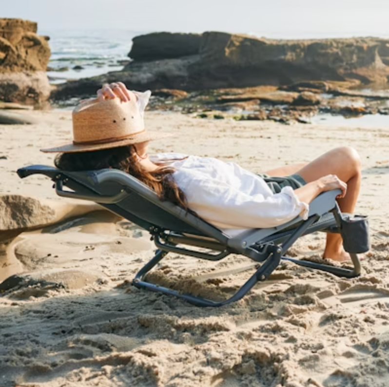 YETI Hondo Beach Chair Navy