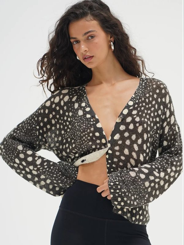 Danna Cardigan Stingray
