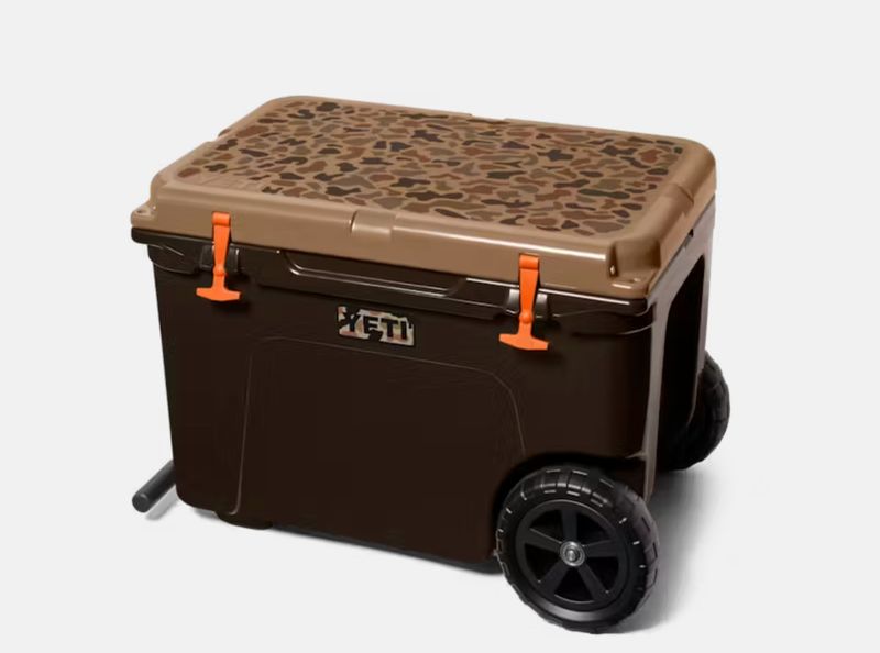 Tundra Haul Wheeled Cooler Wetlands Camo