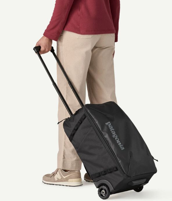 Black Hole MLC Wheeled Duffel Black