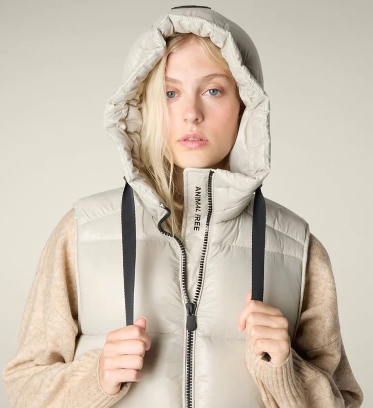Iria Hooded Vest Rainy Beige