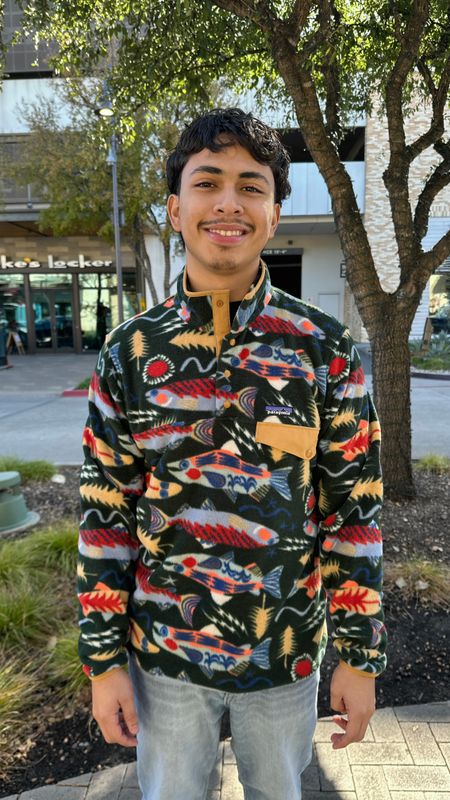 M&#39;s LW Synch Snap-T P/O Salmon Energy: Old Growth Green