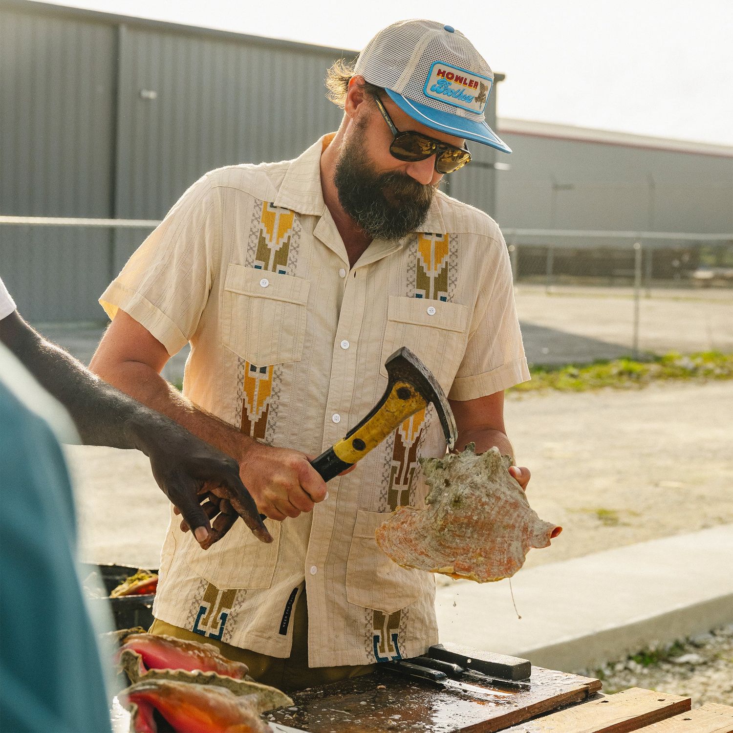 Guayabera Shirt Temple Tracks: Oatmeal 