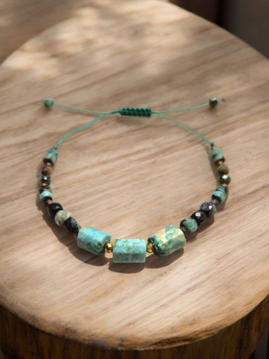 Bransoletka z turkusem afrykańskim i hematytem