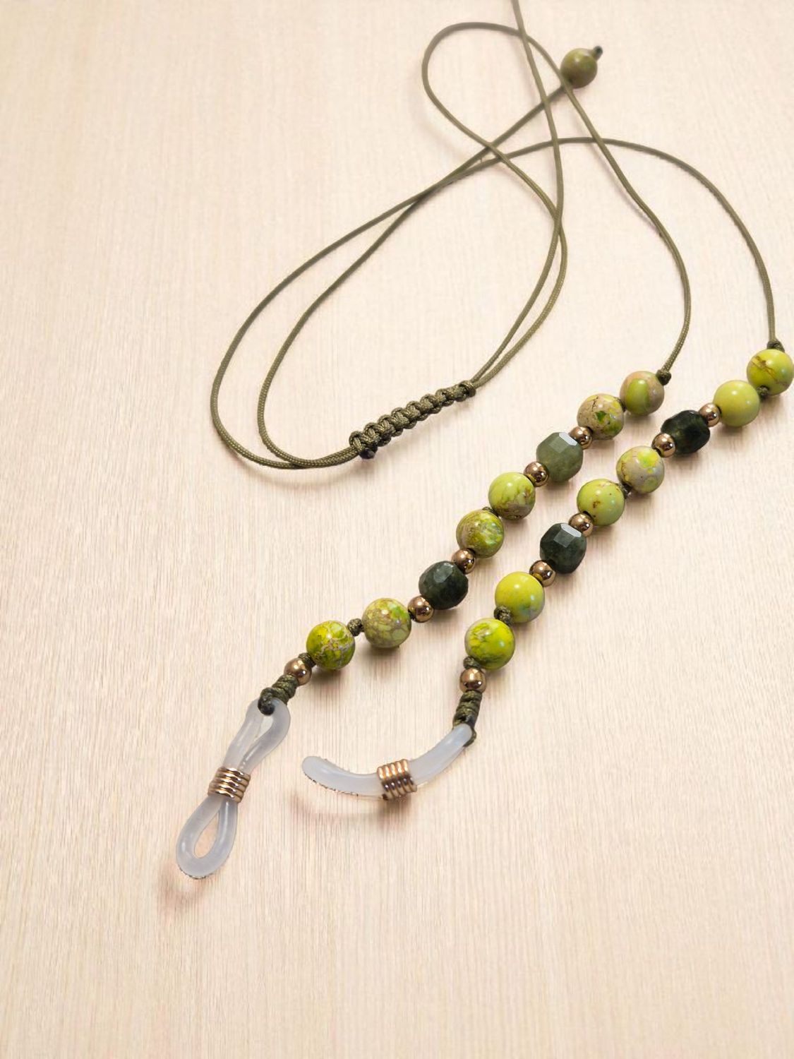 Sznureczek do okularów z jaspisem i kwarcem zielonym