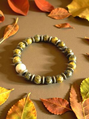 Bransoletka z jadeiitami zielono-żółtymi i opalem żółtym Bransoletka z jadeiitami zielono-żółtymi i opalem żółtym