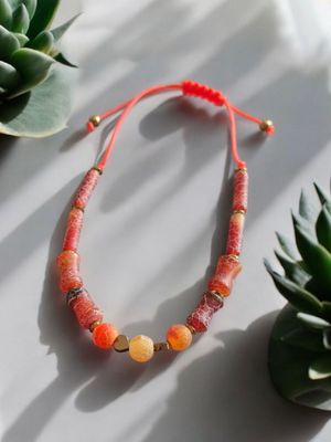 Bransoletka z agatem pomarańczowym i serduszkami z hematytu