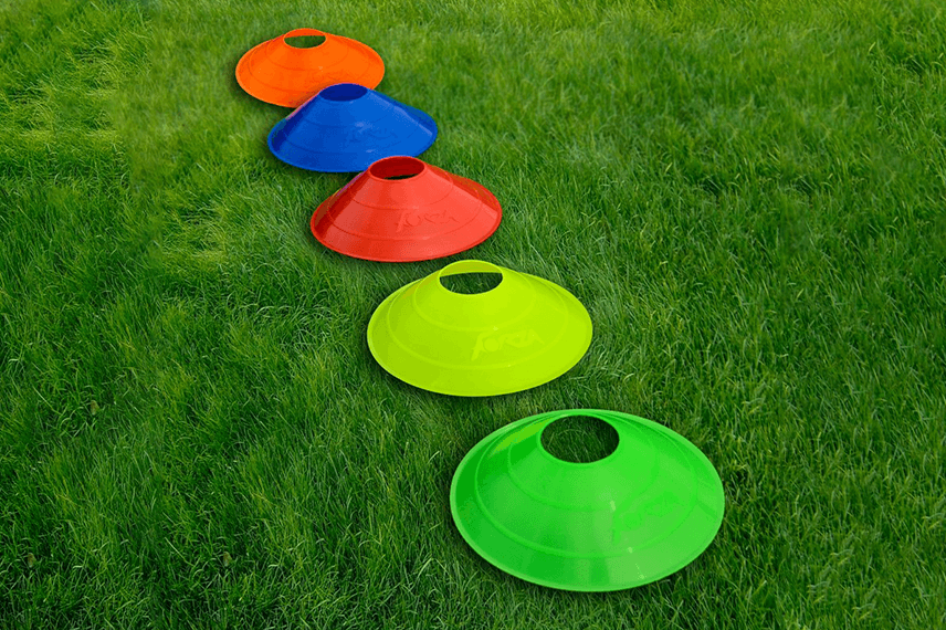 Set of flat training cones