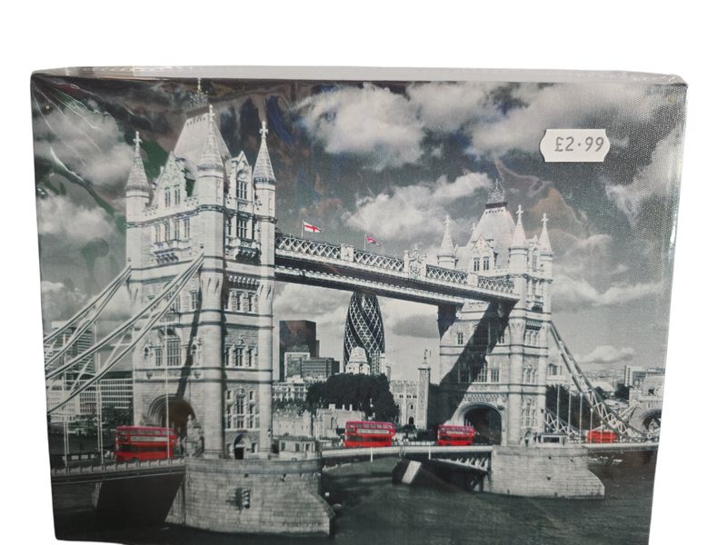 London Canvas